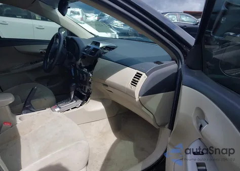 2013 Toyota Corolla L/Le/S/S Special Edition/Le Special Edition z USA, uszkodzony, nr VIN 2T1BU4EE2DC010453